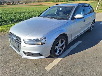 Audi A4 (B8 - 8K) CJCD NYM Lx7w bontott alkatrészei