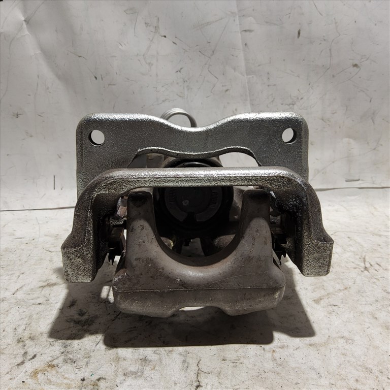 Alfa Romeo Giulietta 2010-2020 Jobb hátsó féknyereg 51877200 5. kép