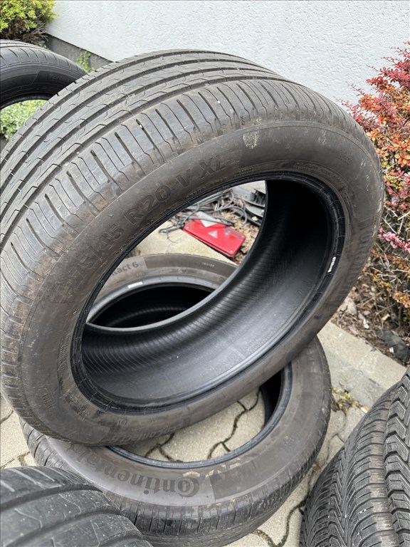 275/45 R20 Continental EcoContact6 110V l DOT1424 l 5,5mm l 2db 2. kép