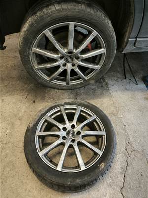  5x108, ET50 17" alufelni, rajta 225/45 használt Toyo Tires nyári gumi 