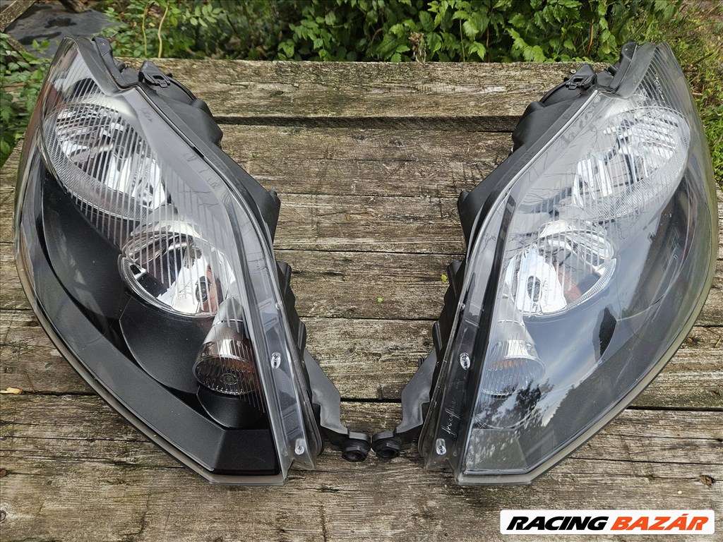 Volkswagen Golf Plus Golf + jobb és bal első halogén fényszóró.  5m1941006g 1. kép