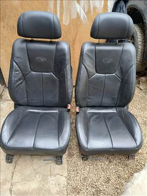 SsangYong Rexton RX 270 Xdi Ssangyong Rexton bőrülés