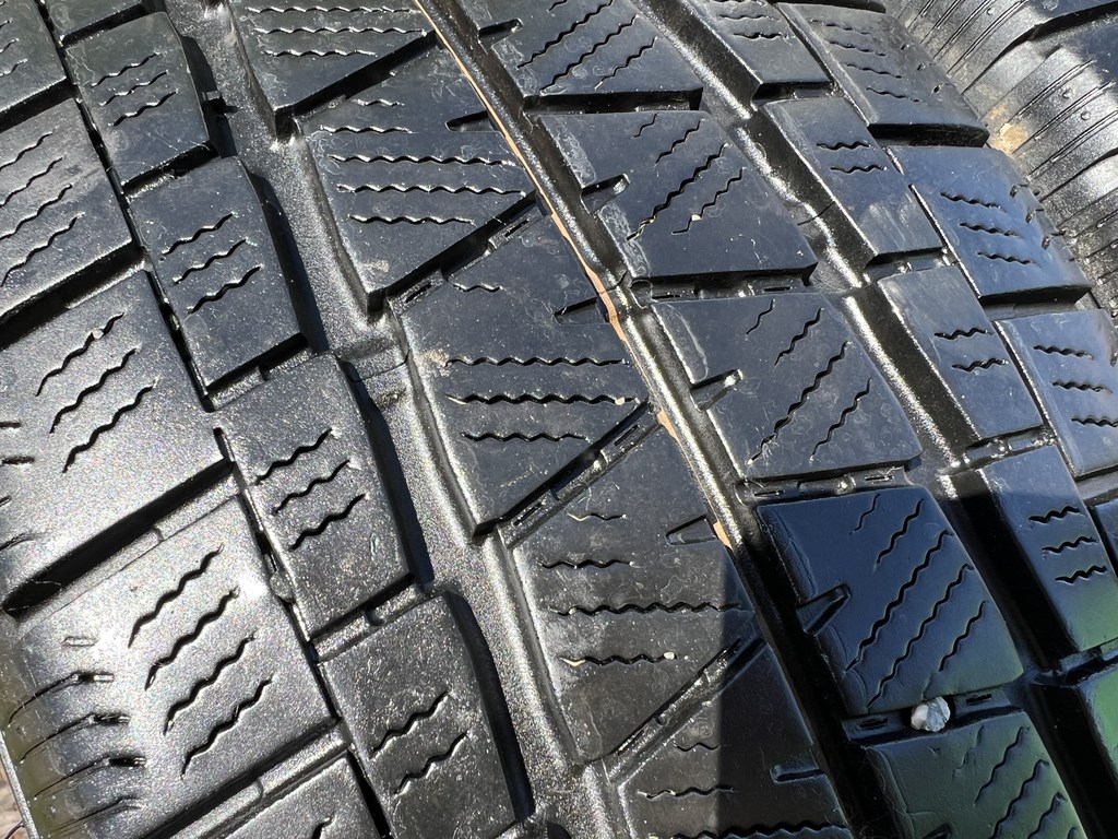 235/65 R16C Falken Eurowinter Van01 téli gumi 7mm 2. kép