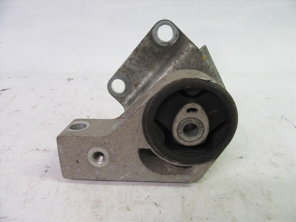 Fiat Panda II. hátsó differenciálmű tartó gumibak 51787849 1. kép