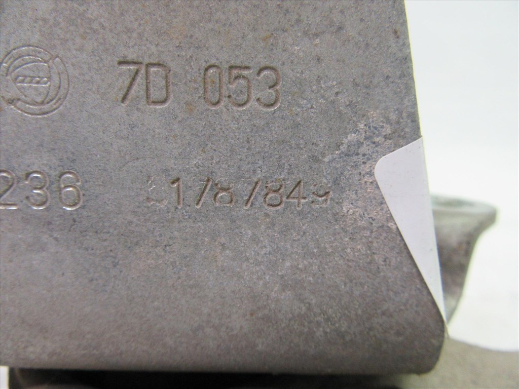 Fiat Panda II. hátsó differenciálmű tartó gumibak 51787849 3. kép