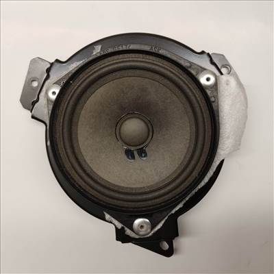 Fiat Doblo III. 130899107 számú, bal első hangszóró