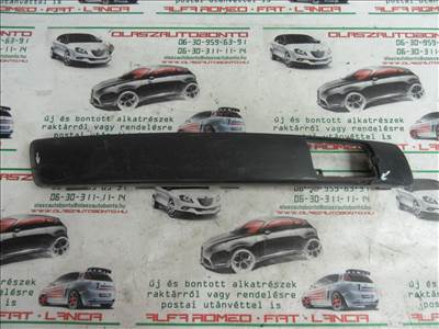 32444 Fiat Stilo 3 ajtós, jobb első díszcsík a képen látható sérüléssel 1821920031