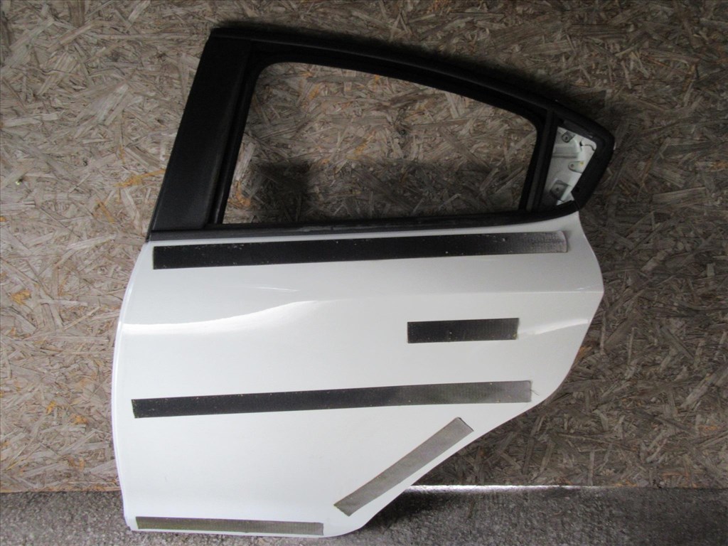 18973 Alfa Romeo Giulietta fehér színű, bal hátsó ajtó  50509299 1. kép