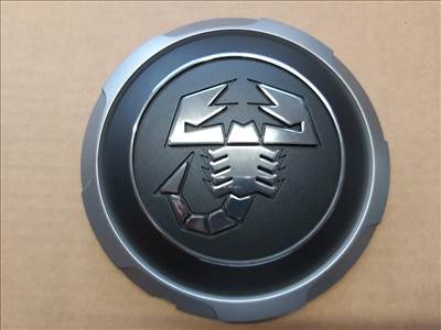 Abarth 500, Grande Punto, Punto Evo  gyári új felni közép kupak 51923348