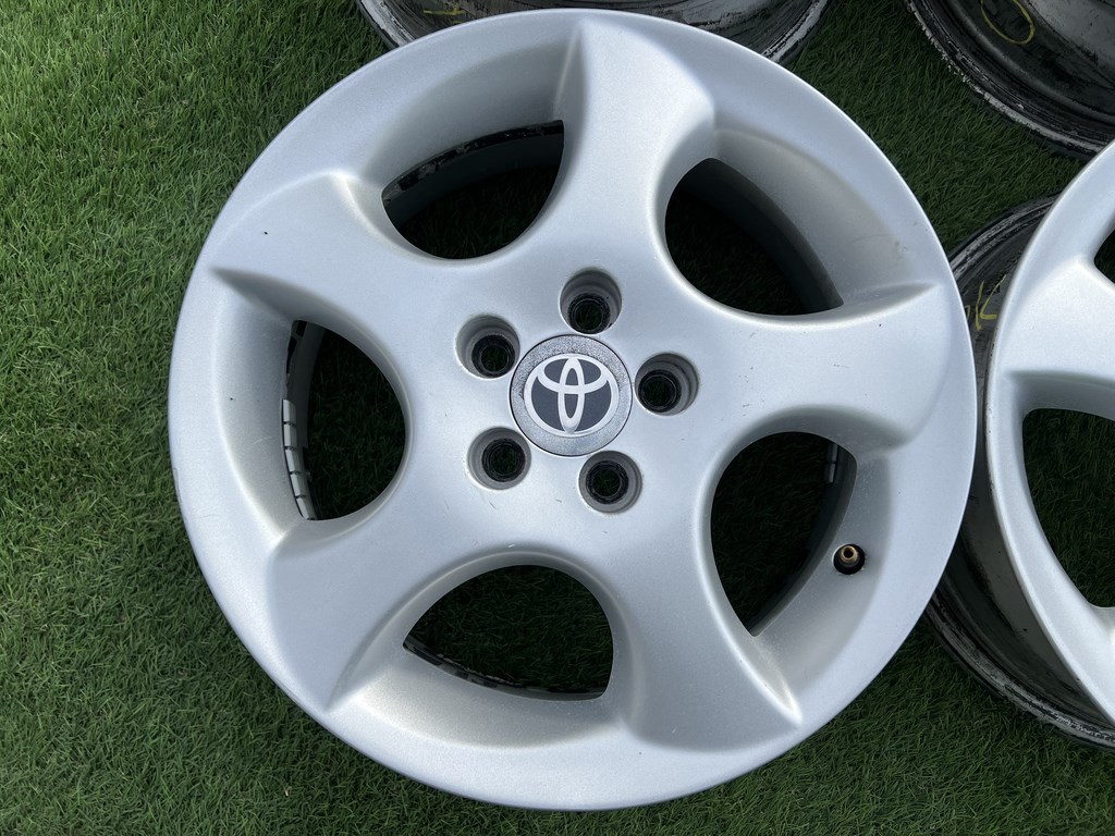 5x100 15" Toyota gyári alufelni 6Jx15h2 ET39 2. kép