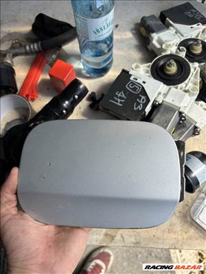 Mercedes A-osztály W169 tankajtó A1695840317