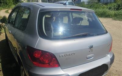 Peugeot 307 Csomagtér ajtó Csomagtérajtó 