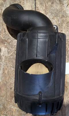 150671 Fiat Bravo, Lancia Delta 1,6 16v Diesel légszűrőház a képen látható sérüléssel  51801286