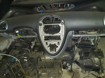 Citroen Xsara Picasso Utaslégzsák Műszerfalpárna