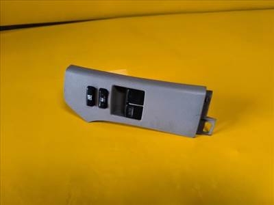 Toyota Yaris (XP90) Bal első Ablakemelő Kapcsoló