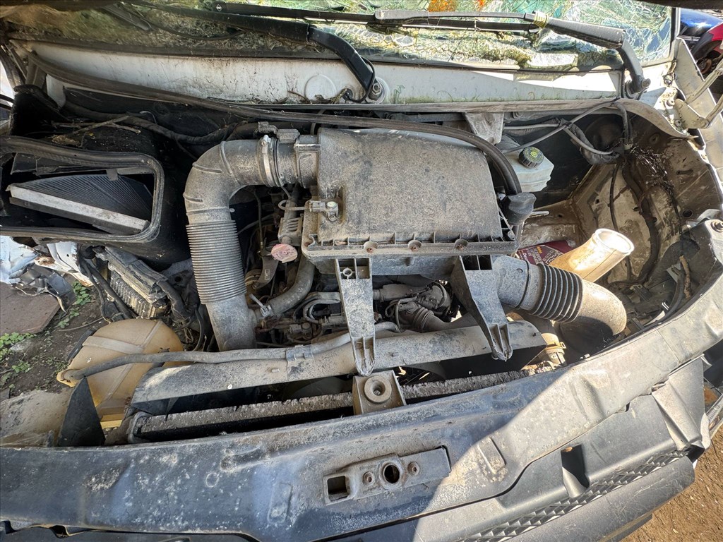 Mercedes Sprinter 906 CDI bontott alkatrészei 5. kép