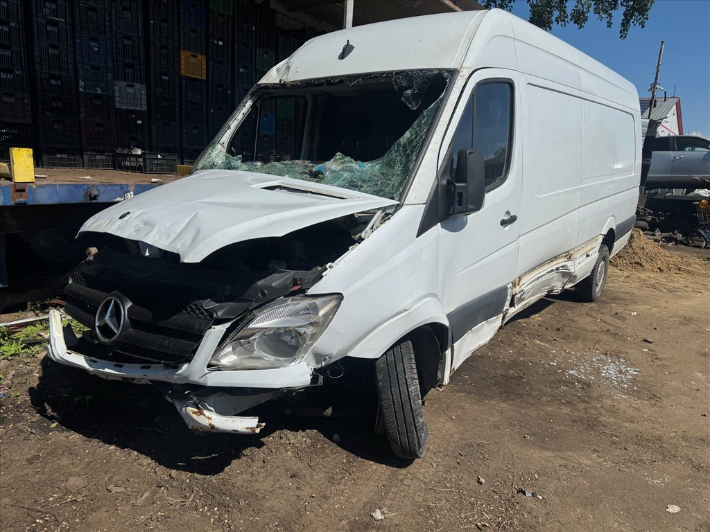 Mercedes Sprinter 906 CDI bontott alkatrészei 1. kép