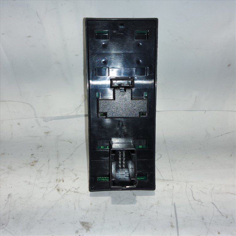 Fiat Punto Evo bal első ablakemelő kapcsoló 4x 2. kép