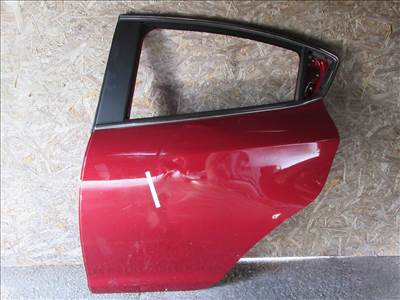 18966 Alfa Romeo Giulietta bordó színű, bal hátsó ajtó a képen látható sérüléssel 50509299