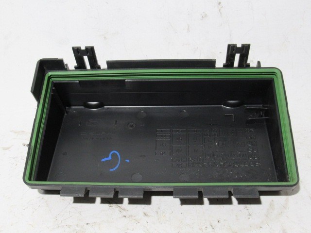 Fiat Grande Punto biztosíték tábla fedél 15276 2. kép