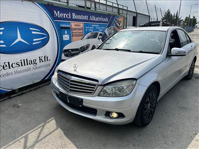 Mercedes C 220 CDI OM651911  (W204) bontott alkatrészei