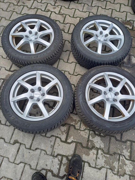 Hyundai Kona 5x114.3-as 7x17" újszerű alufelni 215/55 újszerű Dunlop téli gumi+ szenzor sxx3 1. kép