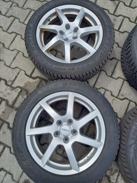 Hyundai Kona 5x114.3-as 7x17" újszerű alufelni 215/55 újszerű Dunlop téli gumi+ szenzor sxx3 2. kép