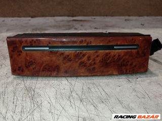 Audi A8 (D3 - 4E) Szivargyújtó Aljzat *135658*