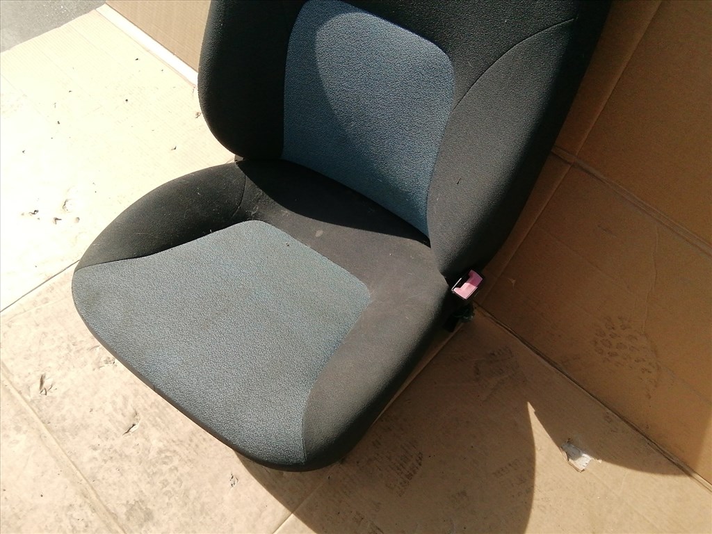 156502 Fiat Doblo 2000-2009 jobb első ülés 2. kép