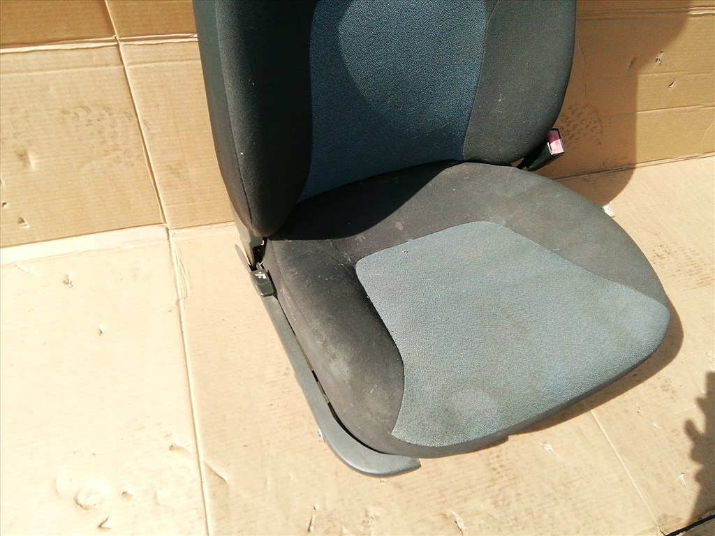 156502 Fiat Doblo 2000-2009 jobb első ülés 3. kép