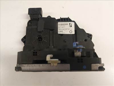 71644 Fiat Grande Punto Jobb első zár 51892936