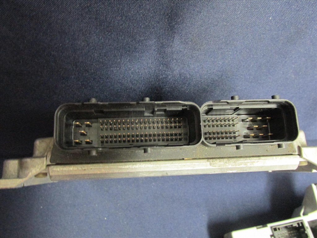 71901 Fiat Stilo 1,9 Jtd motorvezérlő szett 0281011396 2. kép