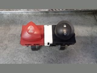 Renault Mégane II Vészvillogó Kapcsoló *144130* 8200095493 1. kép