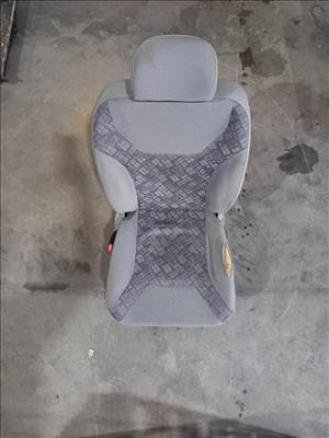 Renault TRAFIC Opel VIVARO 01- Vezető vezetőülés sofőrülés ülés 8119