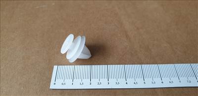 Volvo, Peugeot, ajtókárpit patent 30648141