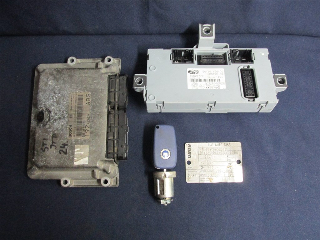 71903 Fiat Stilo 1,9 Jtd motorvezérlő szett 0281011396 , 55187569 1. kép