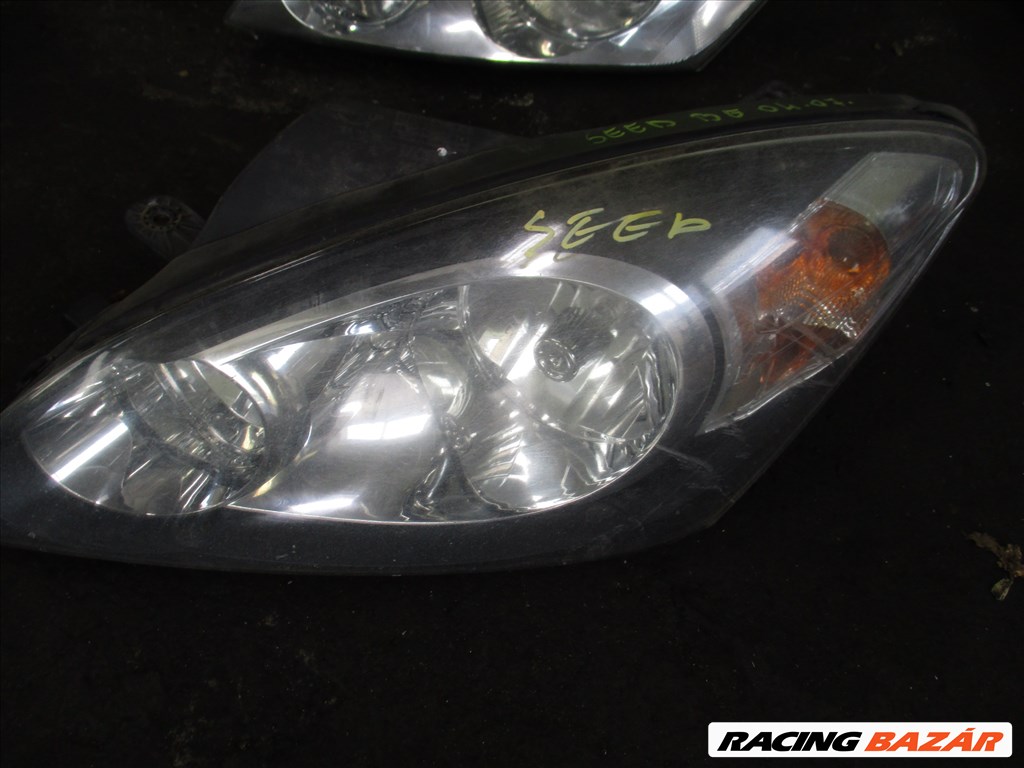 Kia Cee'd (ED) bal- jobb első lámpa fényszóró 921021H0 2. kép