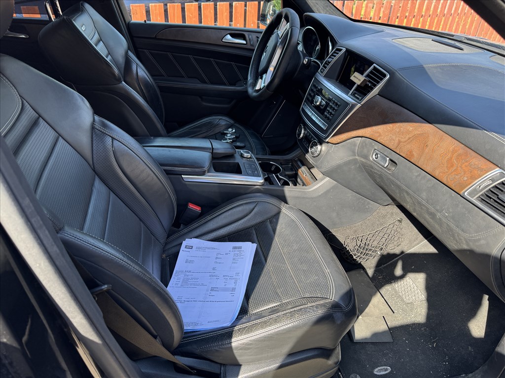 Mercedes ML 63 AMG (W166) bontott alkatrészei 4. kép