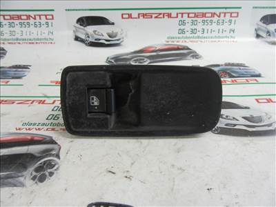 Alfa Romeo Mito jobb első ablakemelő kapcsoló