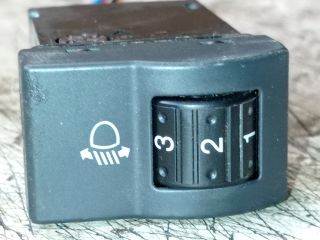 Mazda 3 (BK) Fényszórómagasság Állító Kapcsoló *135714* bp4k666fo