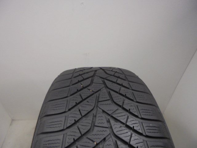 Yokohama V905 225/50 R18  1. kép