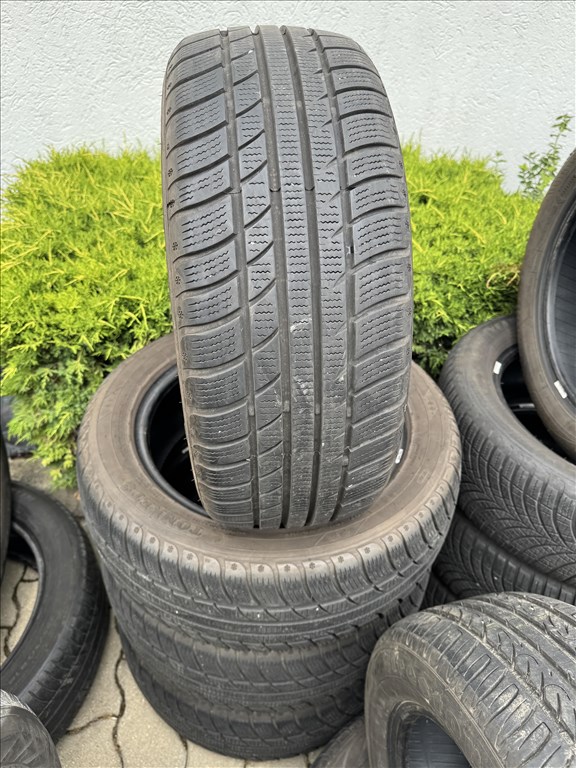  205/5516" használt téli gumi gumi 1. kép