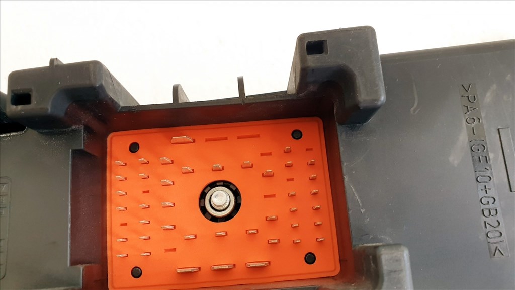 508834 Opel Vectra C, 1.9 D, 2005, Biztosíték Tábla, Külső, 13205801. 14. kép