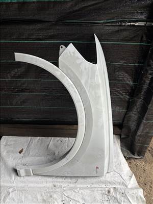 Audi Q3 (F3) Bal első sárvédő 