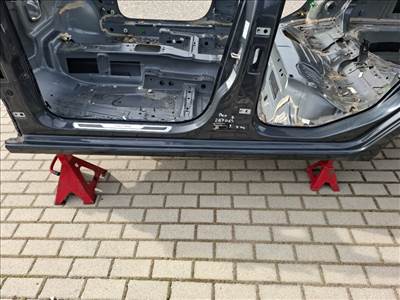 Volkswagen Polo (AW) bal küszöb