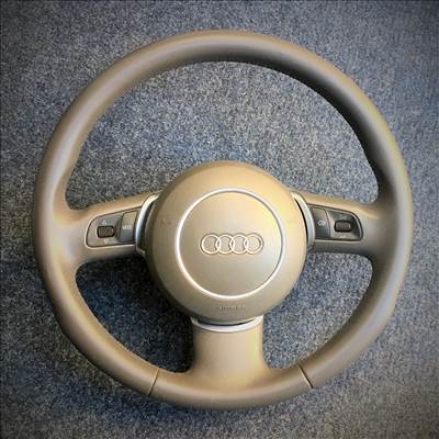 Eladó Audi 4E-s kerek légzsákos F1-es szürke, és fekete hibátlan kormány, akár cserélve.Bp/posta