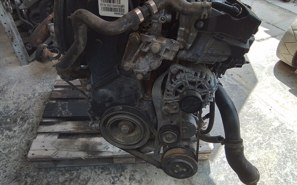 Ford Kuga Mk2 motor  5. kép