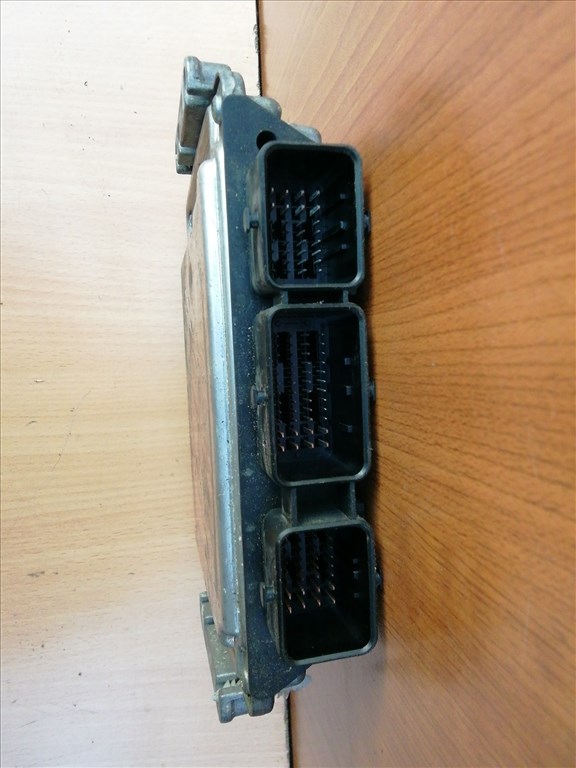 Ford Focus, C-Max 1,6 16v Diesel motorvezérlő 0281011263 , 3M51-12A650-MA 2. kép