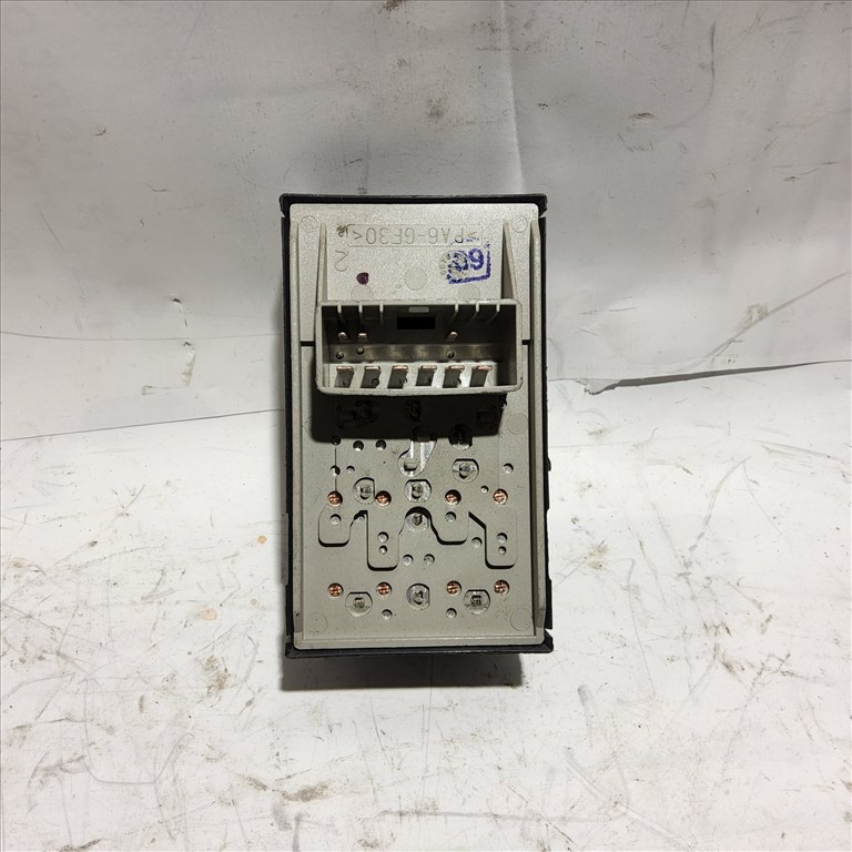 Fiat Punto Evo bal első ablakemelő kapcsoló 2x 2. kép