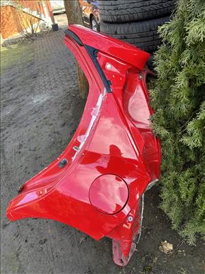 Toyota Aygo bal hátsó sárvédő 